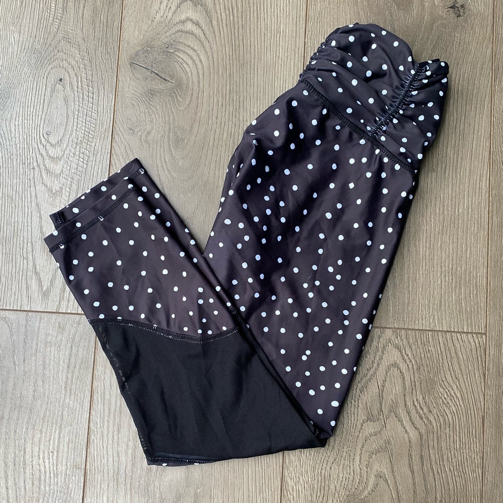 Polka dot workout leggings